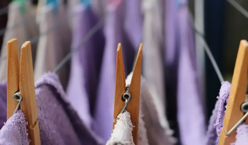Come asciugare una coperta di lana? Completa le cose da fare e da non fare
