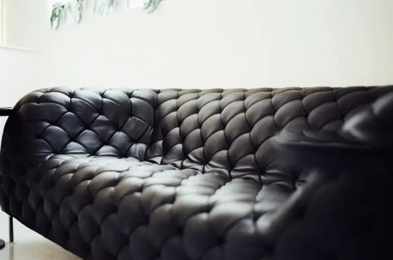 Come trasformare un letto normale in un divano letto? 6 modi migliori!