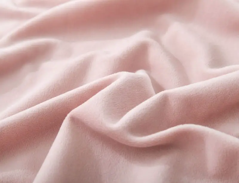 Quanto tessuto per coprire un divano? Il modo migliore per stimare