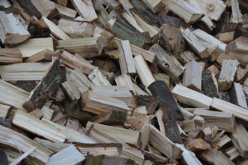 Come costruire una stufa a legna? 5 semplici modi!