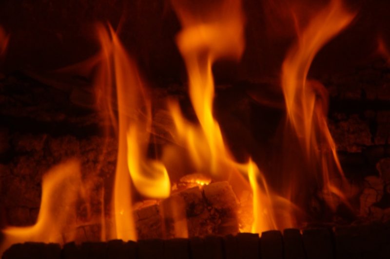 Come far circolare il calore della stufa a legna? 4 consigli utili da ricordare!