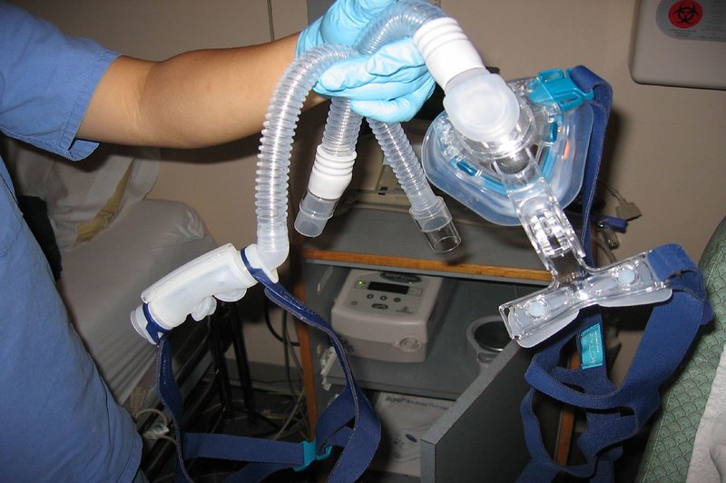 Correzioni mediche: come sapere se la macchina CPAP è danneggiata dall'acqua